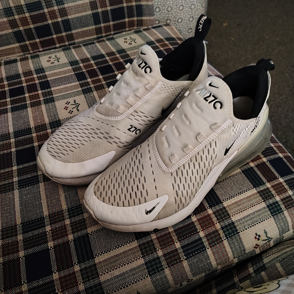 Men's Shoes Size 11 Nike Air $30 Asking $20
